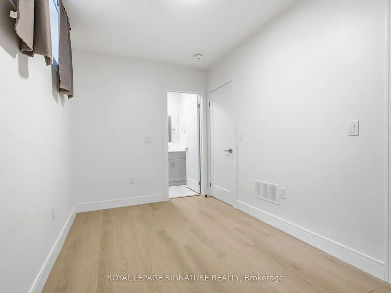 53 Bishop Ave #2 — Photo 27