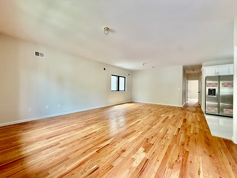238 Cambridge Ave #2 — Photo 5