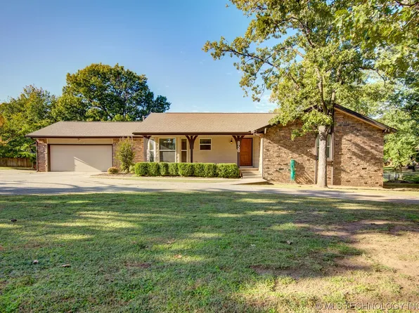 8726 Gary Dr, Tulsa, OK 74131