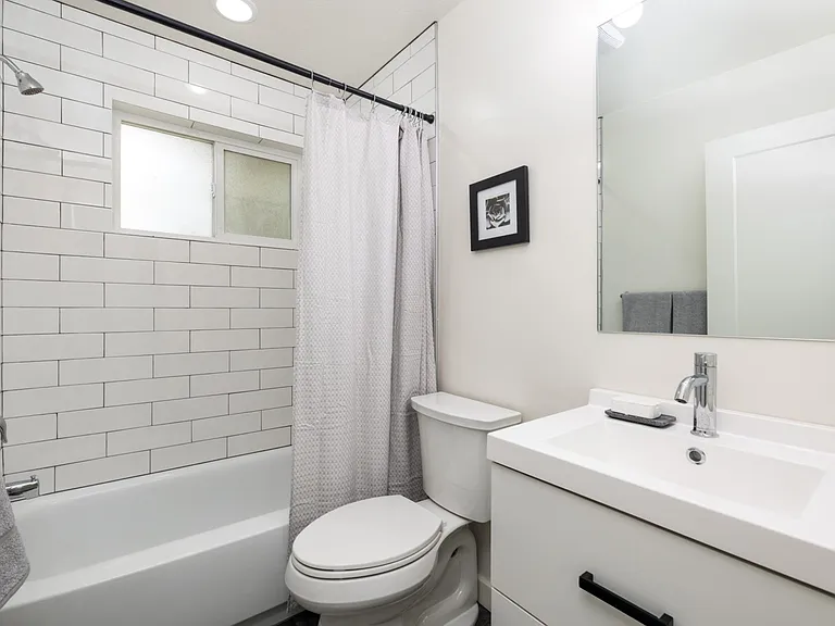 367 Grove Creek Dr — Photo 8
