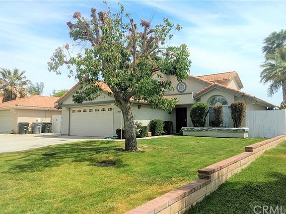 3rd image of 2761 Alicia Pl