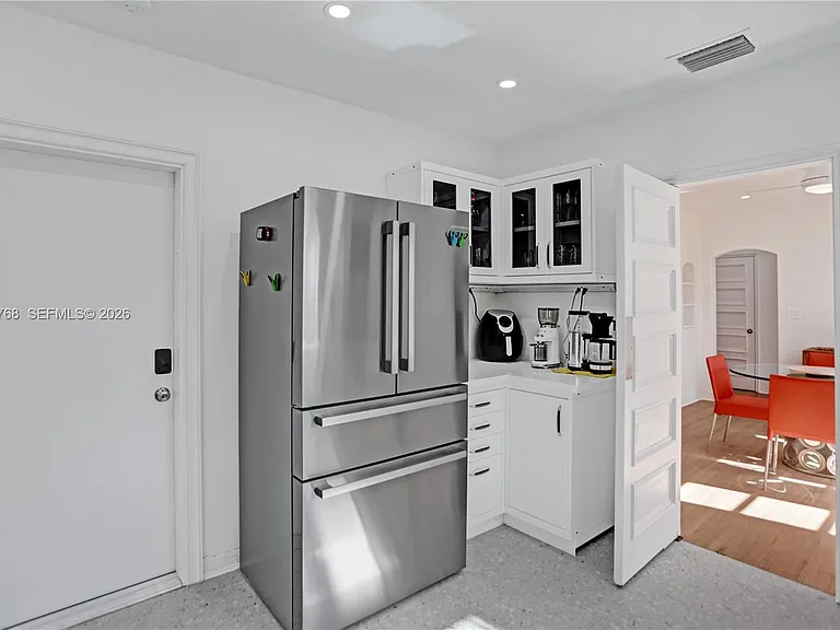 2214 Segovia Cir — Photo 11