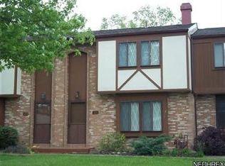 1408 Maplecrest Dr, Austintown, OH 44515