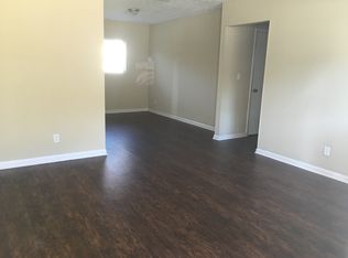 5770 Rover Dr, Jacksonville, FL 32244