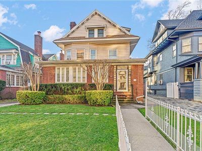 976 Ocean Ave, Brooklyn, NY, 11226