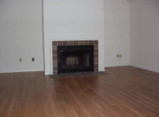 20 Lake Pl N, Danbury, CT 06810