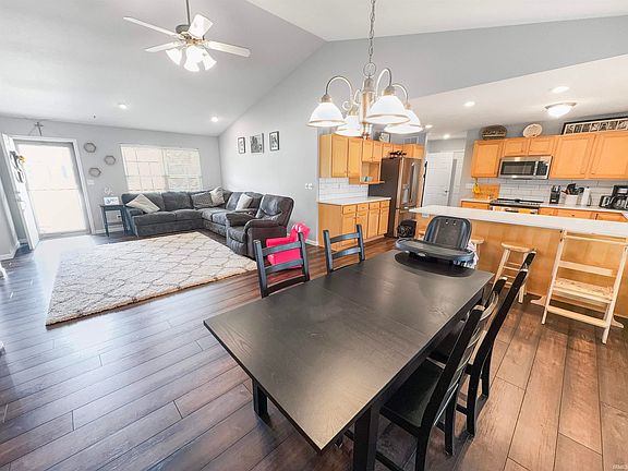 3rd image of 4114 Lee Dr
