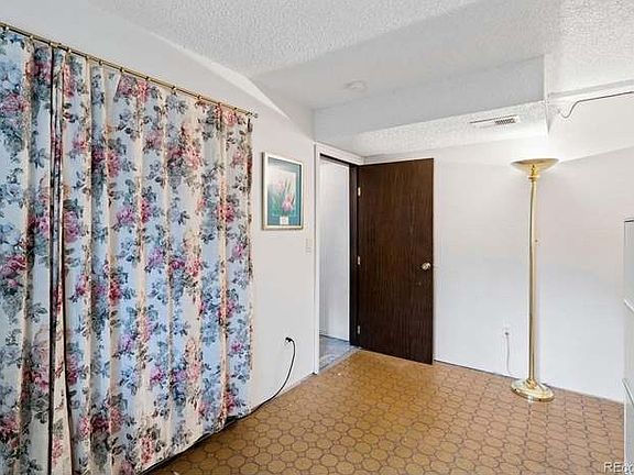 4th image of 18948 W 61st Ave
