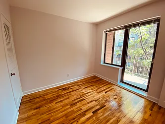 Rented by Metropolis Real Estate of Manhattan