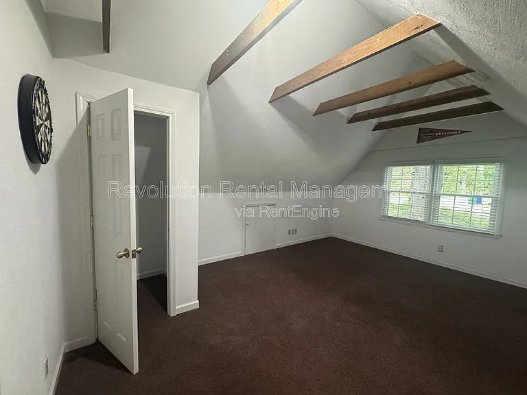3288 Regalwoods Dr — Photo 17