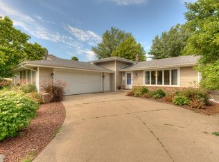 1821 Tulip Ln, Munster, IN
