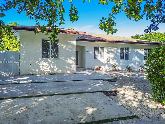 2nd image of 10245 SW 212th St