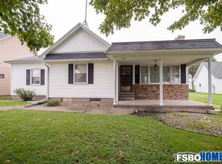 371 S Division St, Woodhull, IL 61490