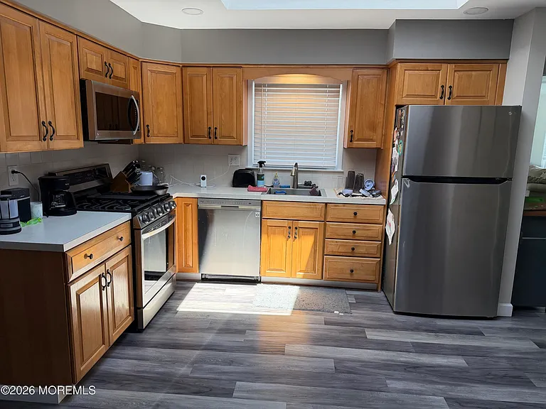 2305 Oak Tree Rd — Photo 3