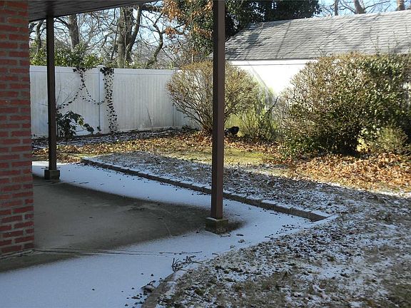 5th image of 50 Hathaway Ave