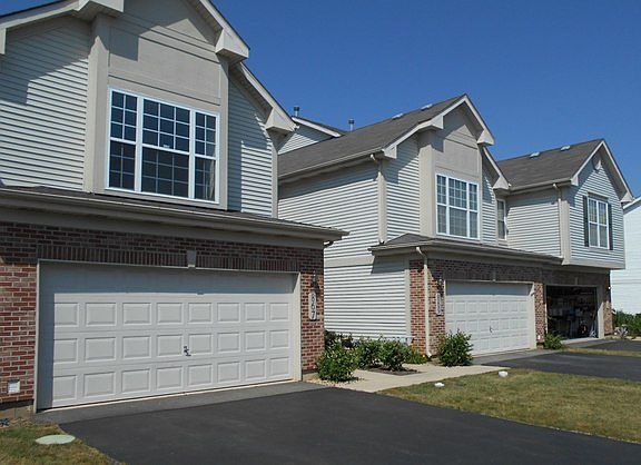 3rd image of 867 Stuarts Dr