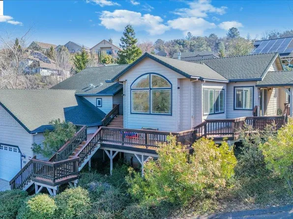 20405 Starr King Dr, Soulsbyville, CA 95372