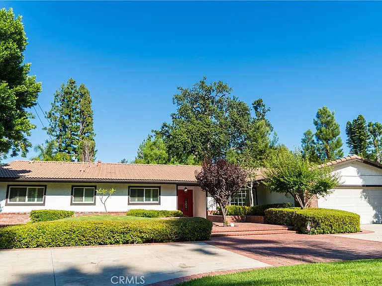 5054 Encino Ave — Photo 9