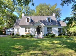 25 Swan Lake Dr, Sumter, SC 29150