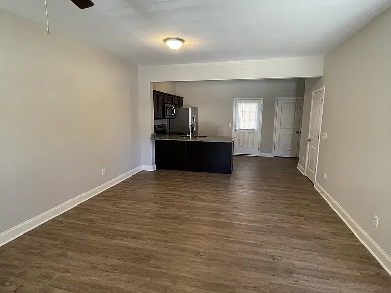 108 Blue St #K — Photo 7