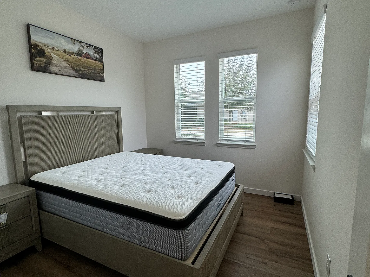 2 bed, 1600 sqft, $4,200 — Photo 4