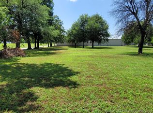 2 Lakewood Rd, Eufaula, OK 74432