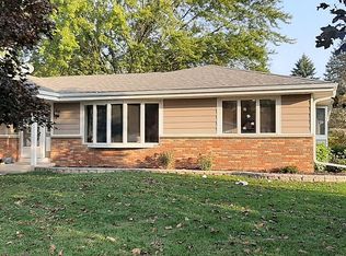 W4418 River Bend Dr, Waldo, WI 53093