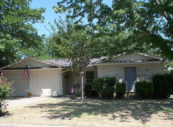 2nd image of 6613 Andora Ave