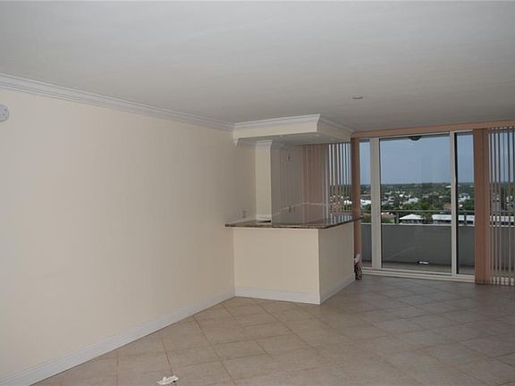 4th image of 4040 Galt Ocean Dr #809