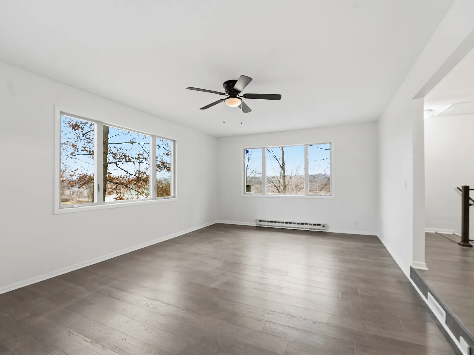 18377 Pleasant View Dr — Photo 2