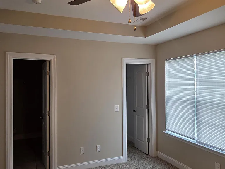 504 Hillshade Ct #A — Photo 13