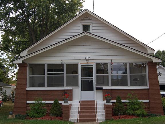 2nd image of 282 Mechanic St