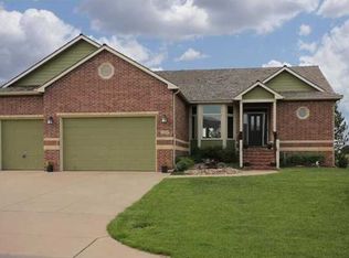 1602 W Highlander Ct, Andover, KS 67002