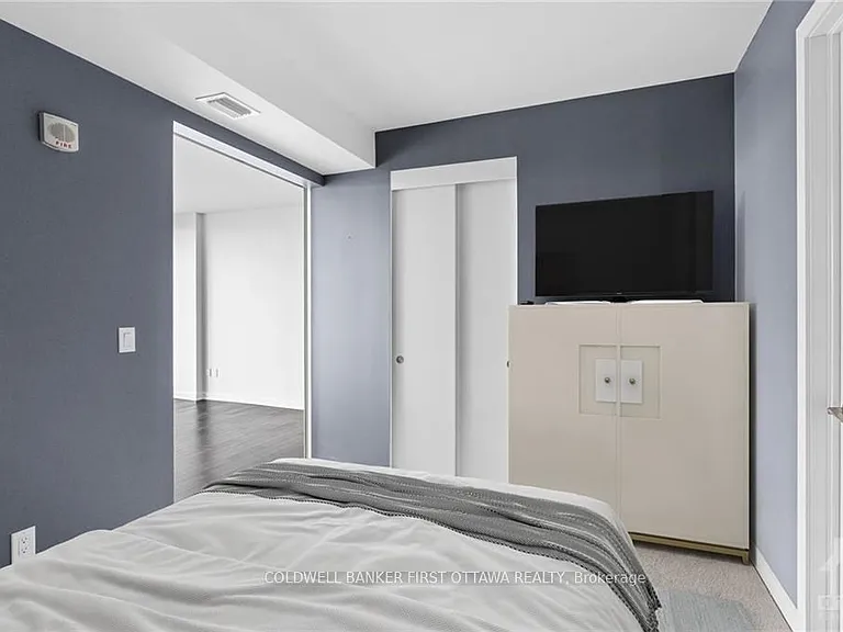 300 Lisgar St #907 — Photo 19