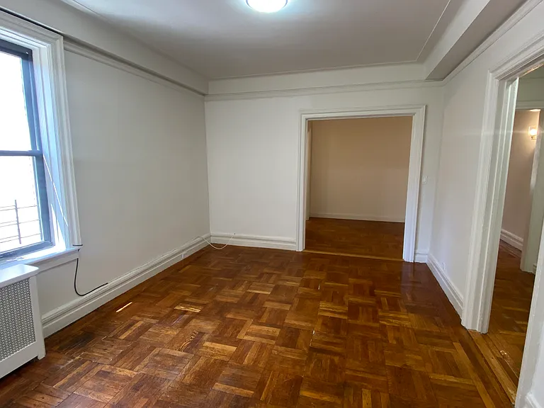 244 W 74th St #8A — Photo 2