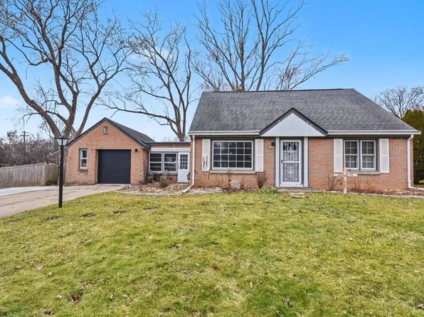 4503 N 106th STREET, Wauwatosa, WI 53225