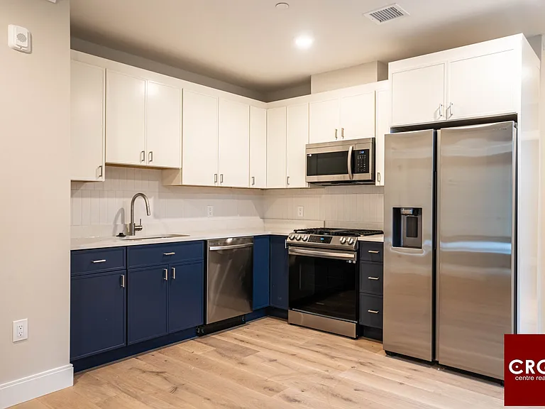 156 Everett St #102A — Photo 1