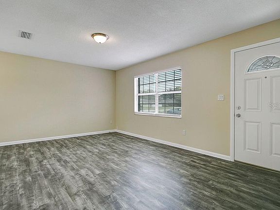 4th image of 5125 Ferncrest Dr