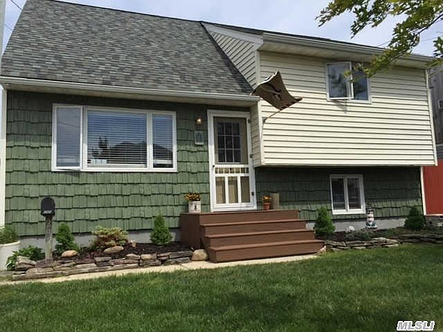 1st image of 295 East Dr