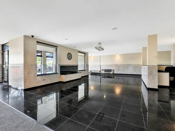 1625 Emmons Avenue image 3 of 15