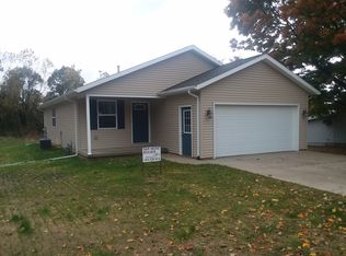 309 S Edwards St, Princeville, IL 61559