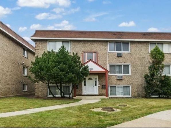 1020 W 18th St, Broadview, IL 60155 – 2-bedroom rental in Broadview