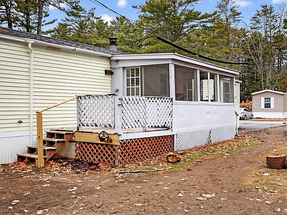5th image of 15 Valerie Avenue