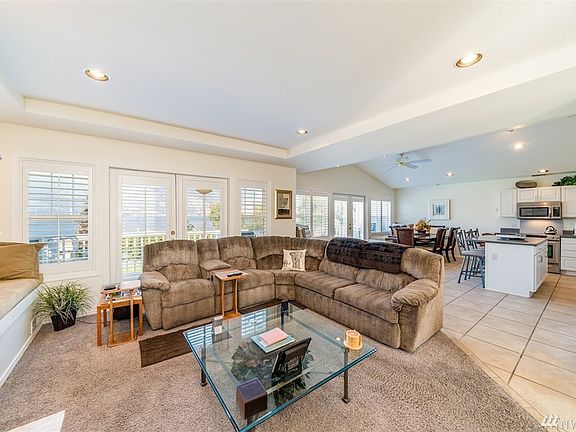 5th image of 211 Parkway Dr