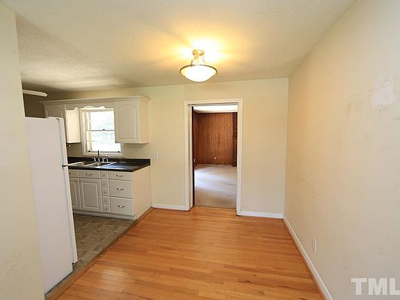 3rd image of 3109 Rosebriar Dr