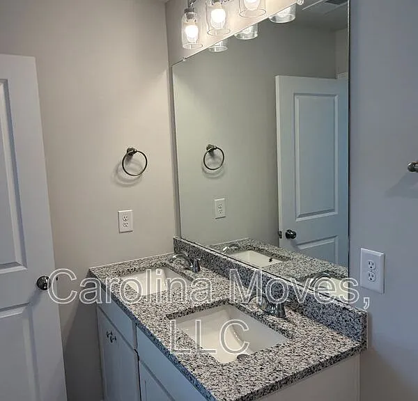 171 Randwick Ln — Photo 8
