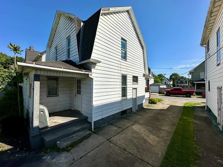 413 Bartram Ave — Photo 18