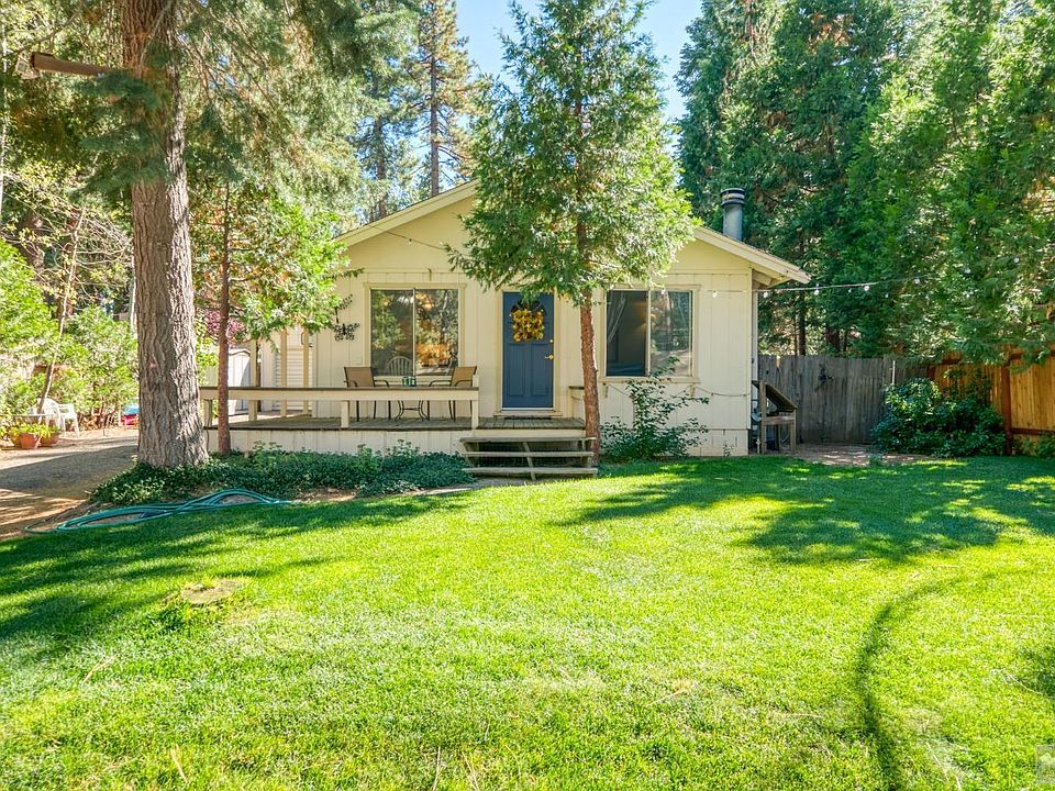 2nd image of 776 Taylor Way