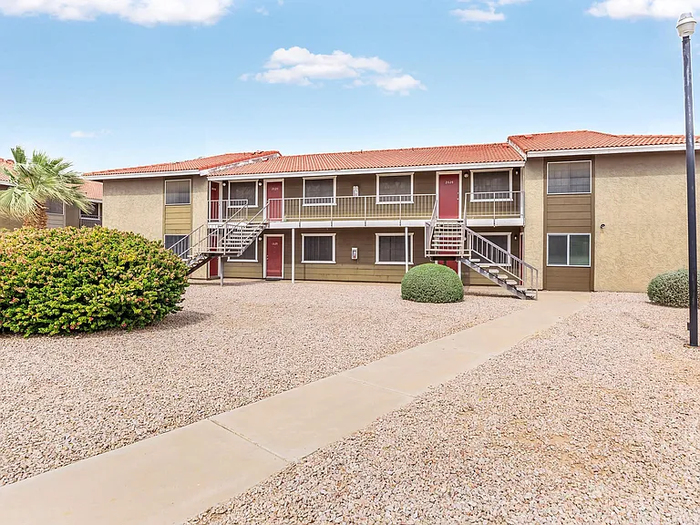 Williams Gateway Apartments — Photo 6