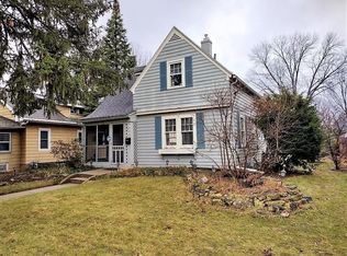 2136 Melrose St, Rockford, IL 61103